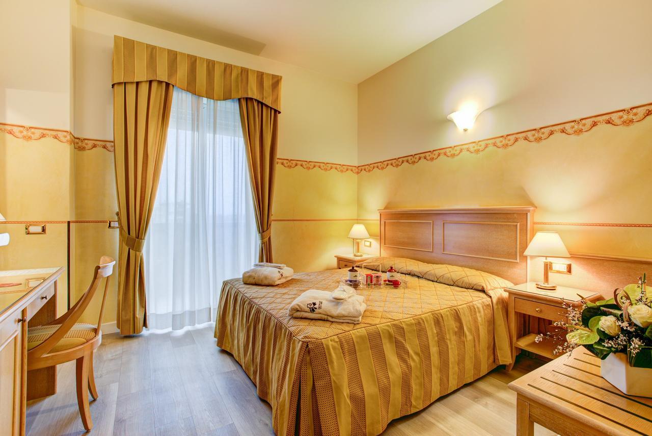 Otel Byron Rimini